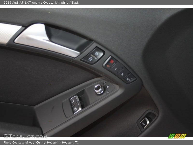 Ibis White / Black 2013 Audi A5 2.0T quattro Coupe
