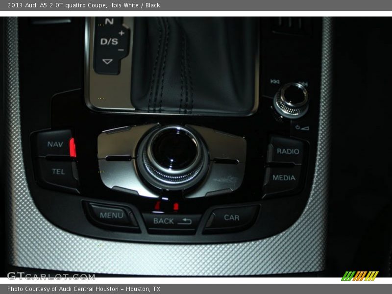 Ibis White / Black 2013 Audi A5 2.0T quattro Coupe