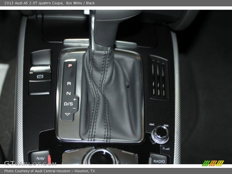 Ibis White / Black 2013 Audi A5 2.0T quattro Coupe