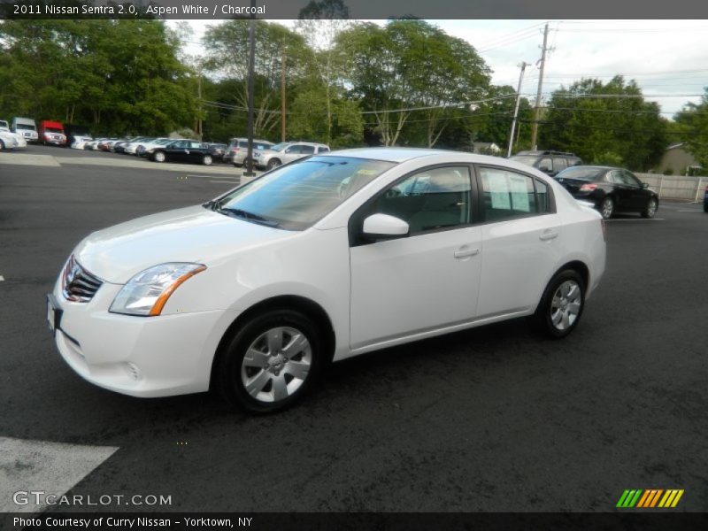 Aspen White / Charcoal 2011 Nissan Sentra 2.0