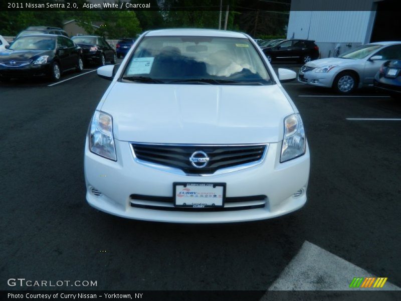 Aspen White / Charcoal 2011 Nissan Sentra 2.0
