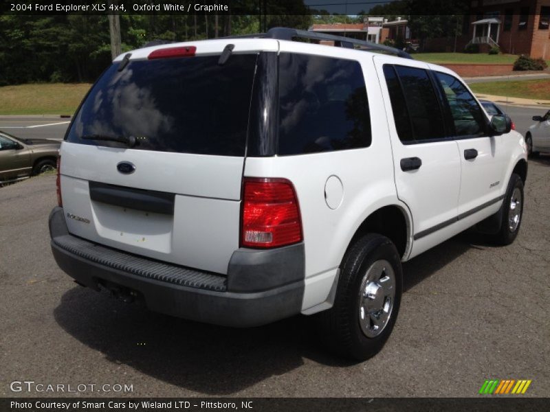 Oxford White / Graphite 2004 Ford Explorer XLS 4x4