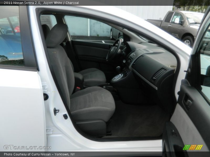 Aspen White / Charcoal 2011 Nissan Sentra 2.0