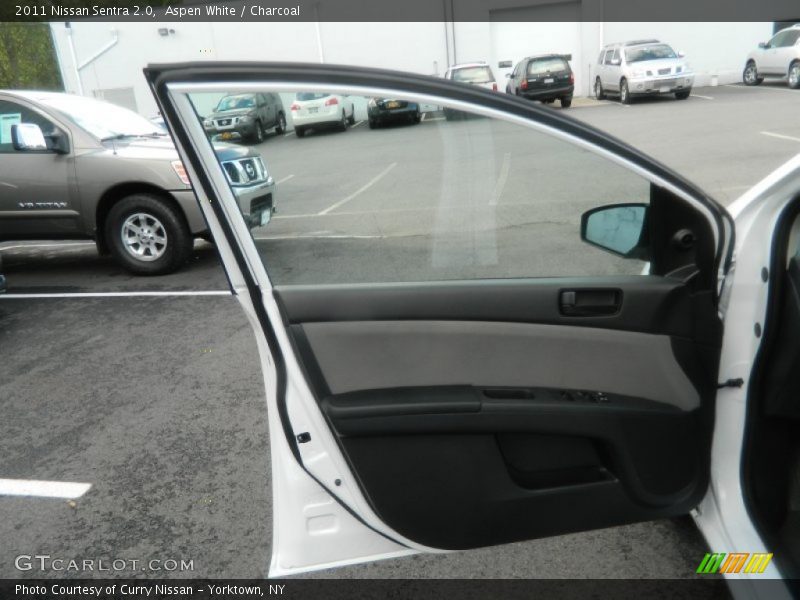 Aspen White / Charcoal 2011 Nissan Sentra 2.0