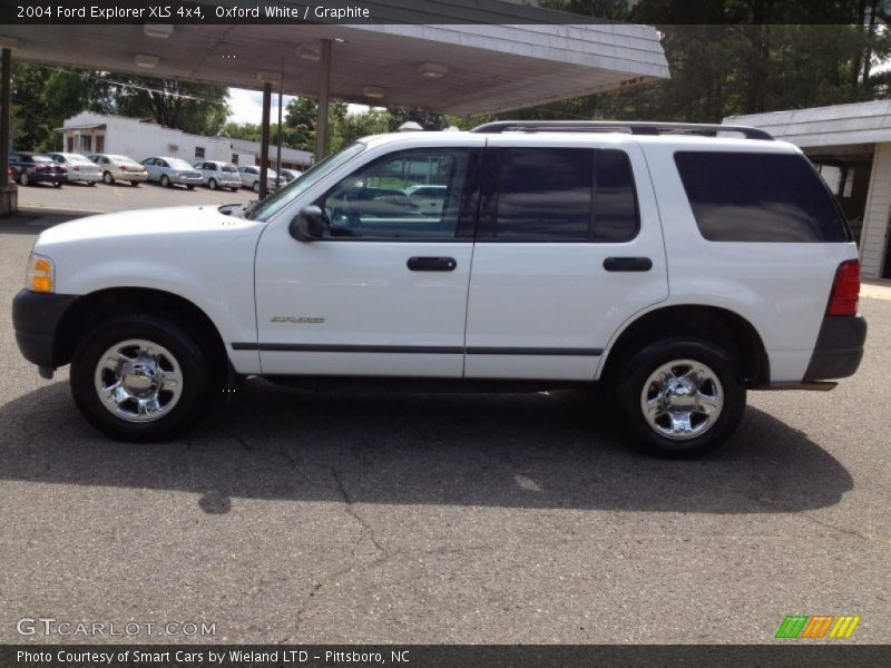 Oxford White / Graphite 2004 Ford Explorer XLS 4x4