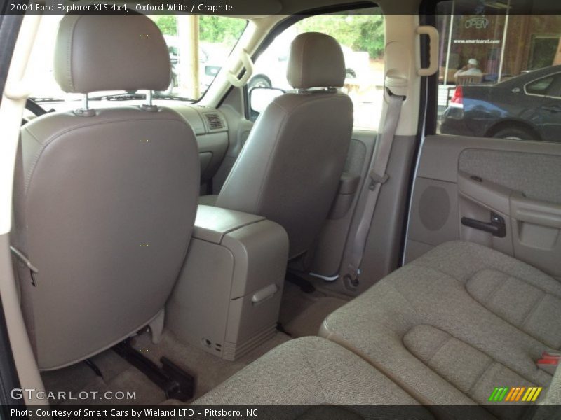 Oxford White / Graphite 2004 Ford Explorer XLS 4x4