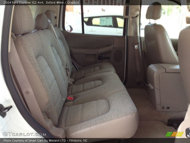 Oxford White / Graphite 2004 Ford Explorer XLS 4x4