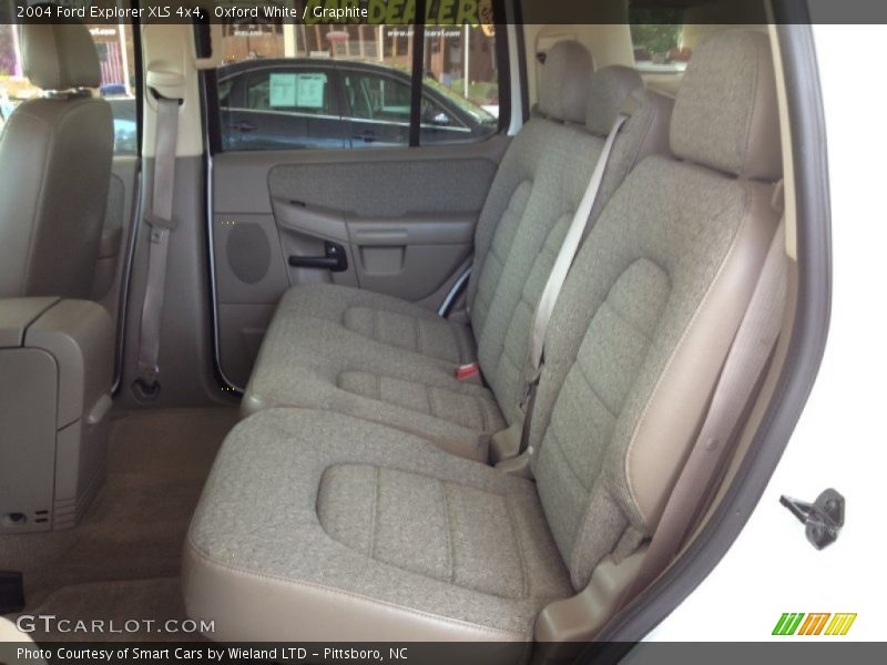 Oxford White / Graphite 2004 Ford Explorer XLS 4x4