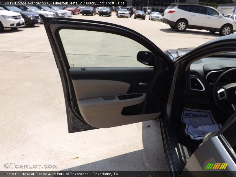 Tungsten Metallic / Black/Light Frost Beige 2012 Dodge Avenger SXT