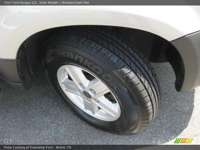 Silver Metallic / Medium/Dark Flint 2007 Ford Escape XLS