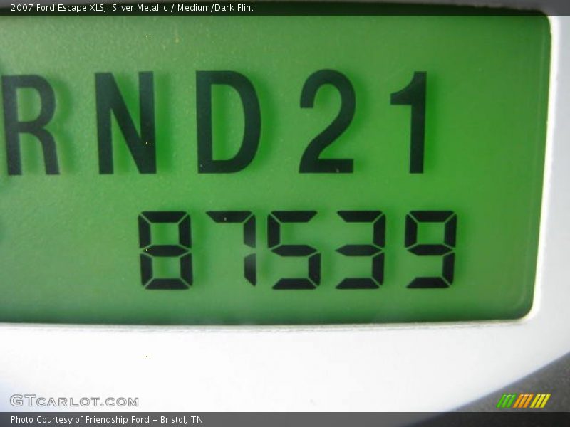 Silver Metallic / Medium/Dark Flint 2007 Ford Escape XLS