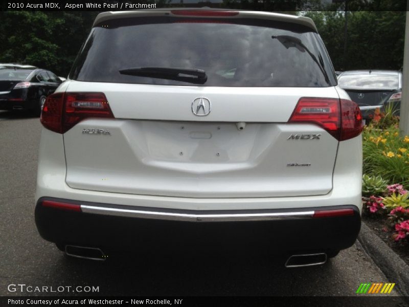 Aspen White Pearl / Parchment 2010 Acura MDX