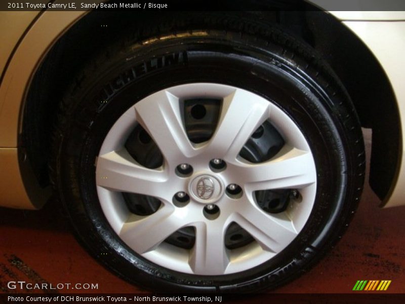 Sandy Beach Metallic / Bisque 2011 Toyota Camry LE