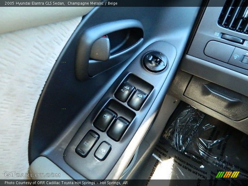 Champagne Metallic / Beige 2005 Hyundai Elantra GLS Sedan