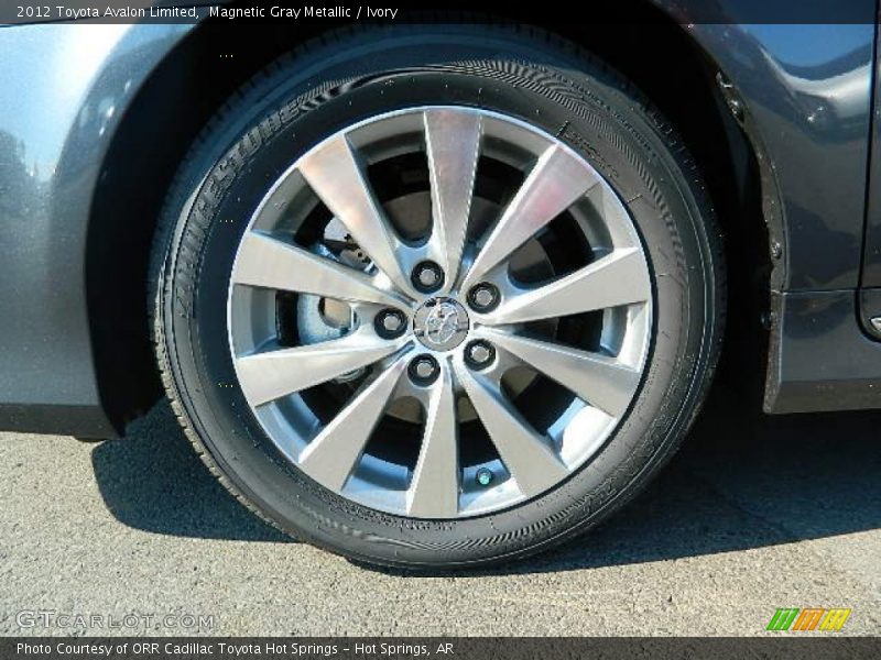 Magnetic Gray Metallic / Ivory 2012 Toyota Avalon Limited