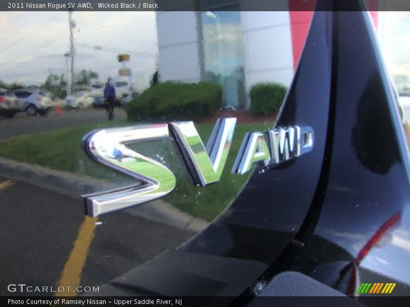 Wicked Black / Black 2011 Nissan Rogue SV AWD