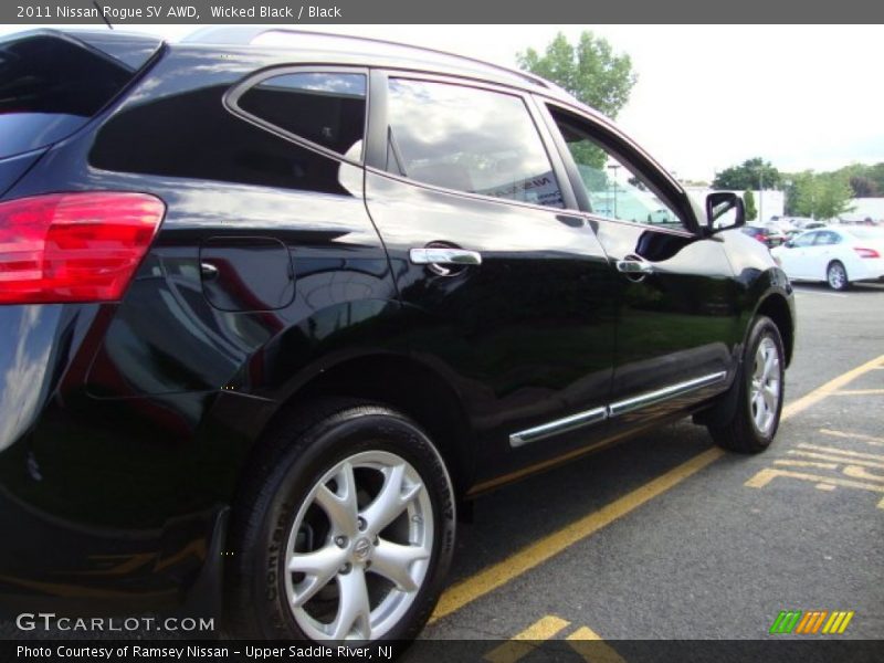 Wicked Black / Black 2011 Nissan Rogue SV AWD