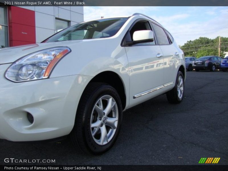 Pearl White / Black 2011 Nissan Rogue SV AWD