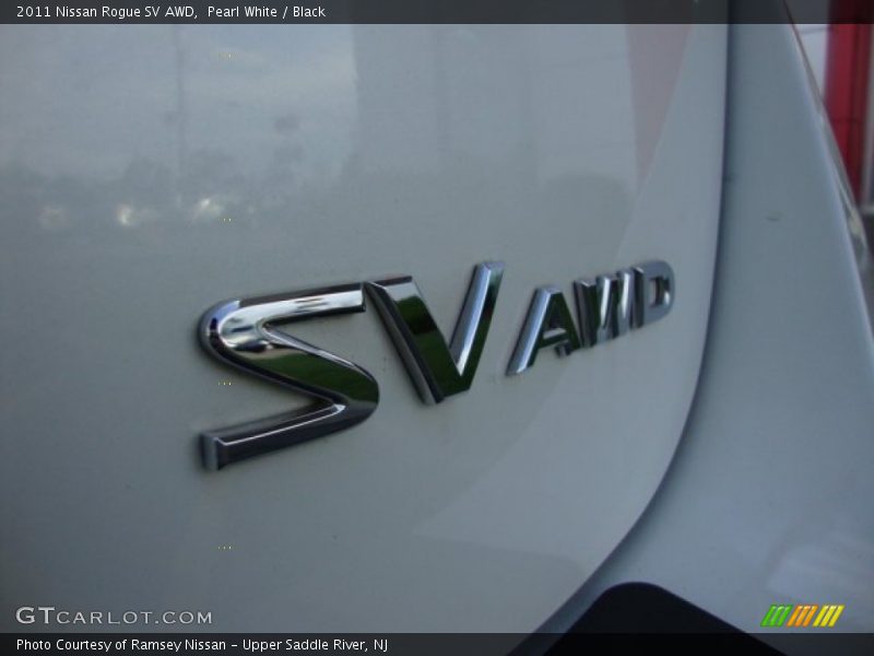 Pearl White / Black 2011 Nissan Rogue SV AWD