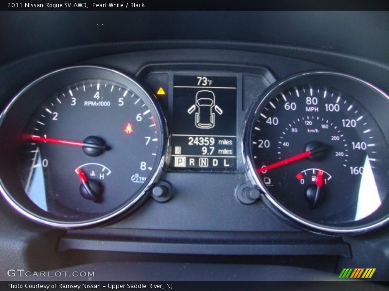 Pearl White / Black 2011 Nissan Rogue SV AWD
