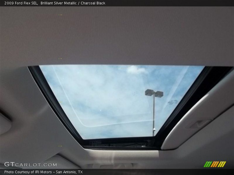 Brilliant Silver Metallic / Charcoal Black 2009 Ford Flex SEL