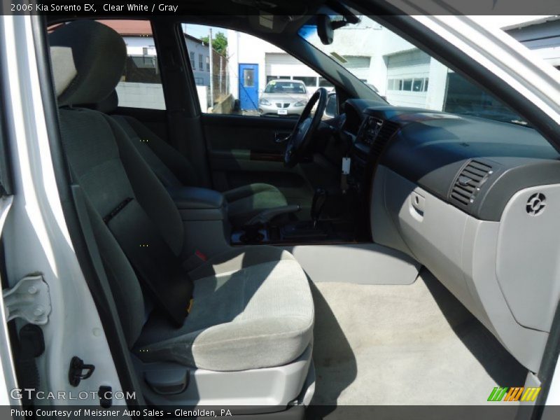 Clear White / Gray 2006 Kia Sorento EX
