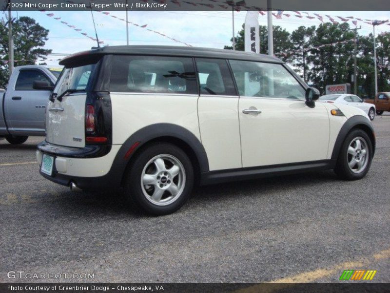 Pepper White / Black/Grey 2009 Mini Cooper Clubman