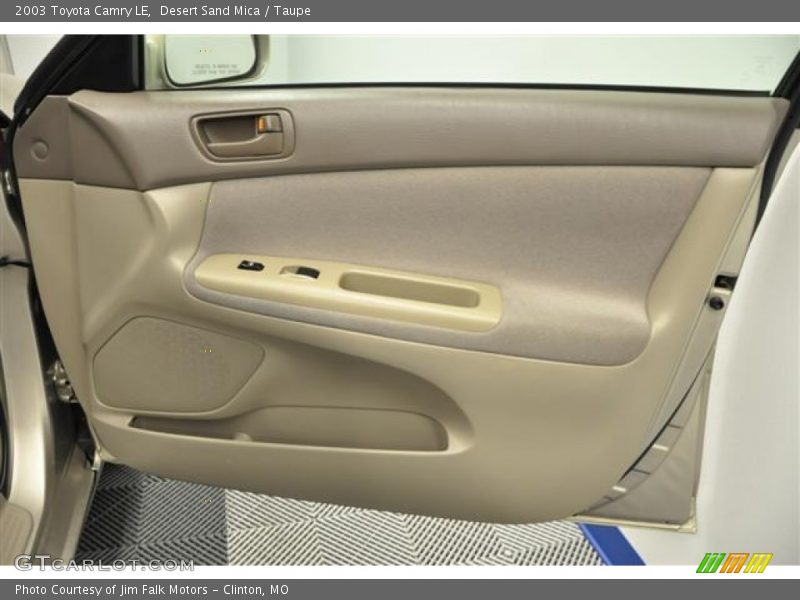 Desert Sand Mica / Taupe 2003 Toyota Camry LE