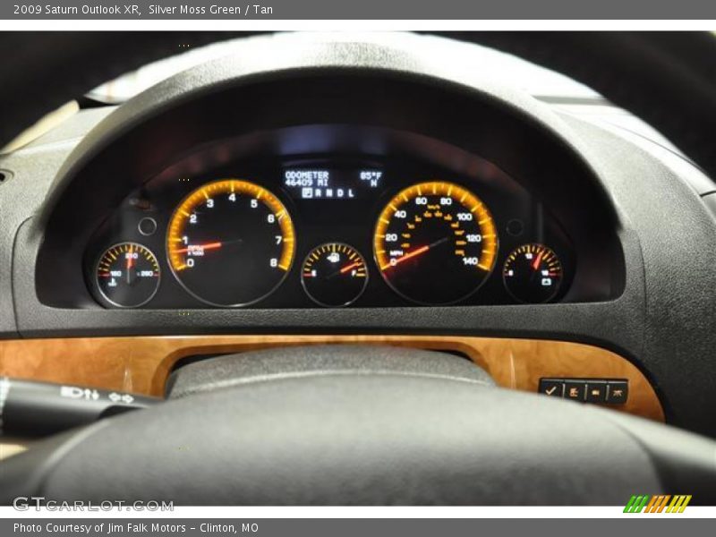 Silver Moss Green / Tan 2009 Saturn Outlook XR