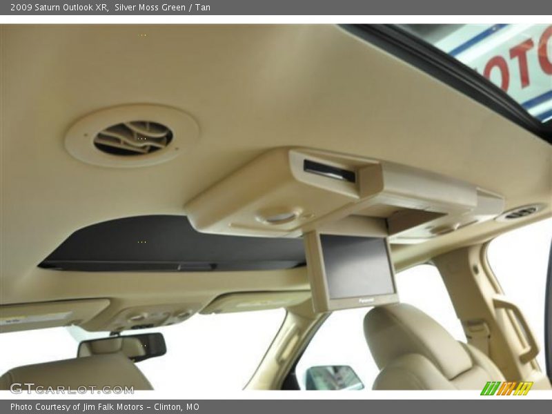Silver Moss Green / Tan 2009 Saturn Outlook XR