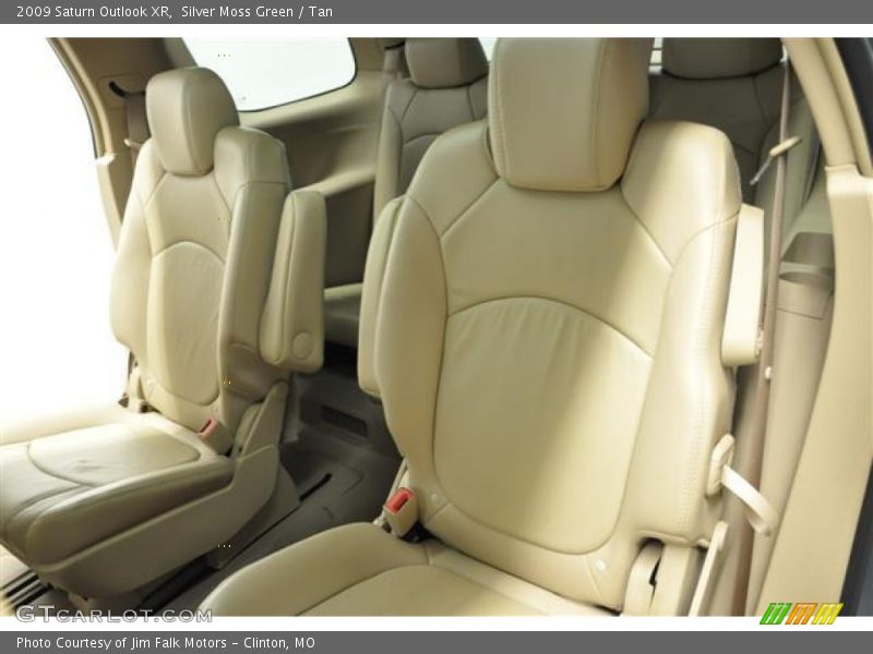 Silver Moss Green / Tan 2009 Saturn Outlook XR