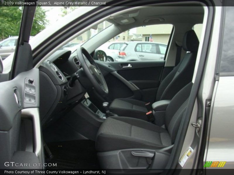Alpine Grey Metallic / Charcoal 2009 Volkswagen Tiguan S