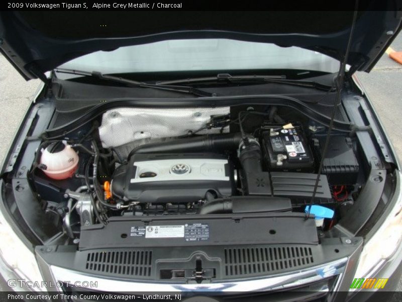 Alpine Grey Metallic / Charcoal 2009 Volkswagen Tiguan S