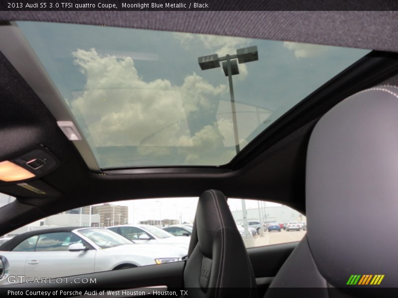 Sunroof of 2013 S5 3.0 TFSI quattro Coupe