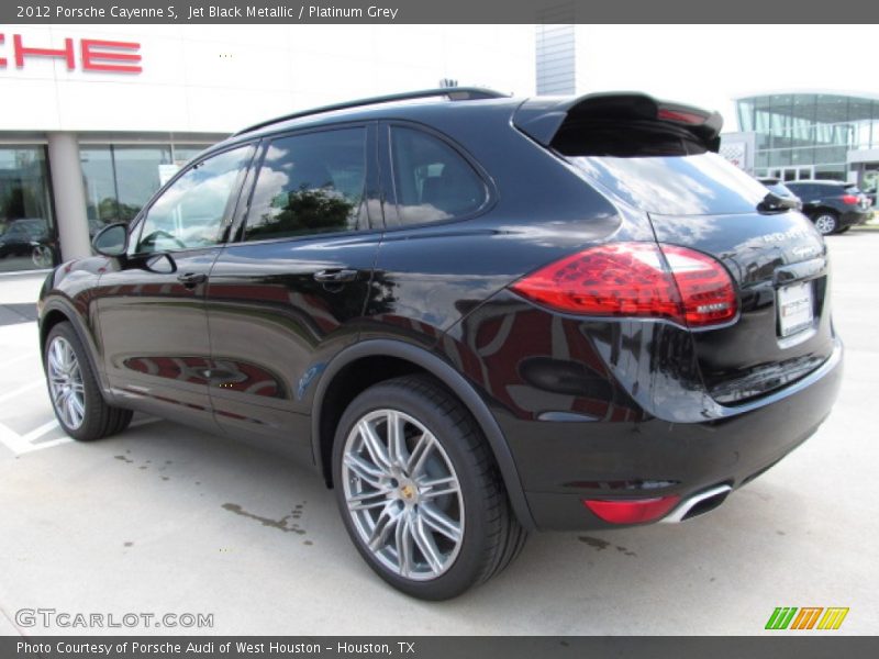 Jet Black Metallic / Platinum Grey 2012 Porsche Cayenne S