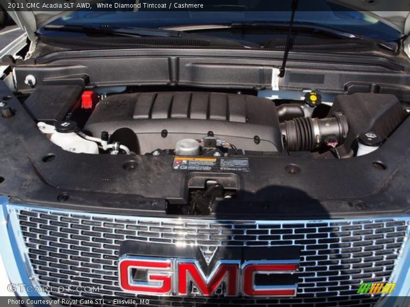 White Diamond Tintcoat / Cashmere 2011 GMC Acadia SLT AWD