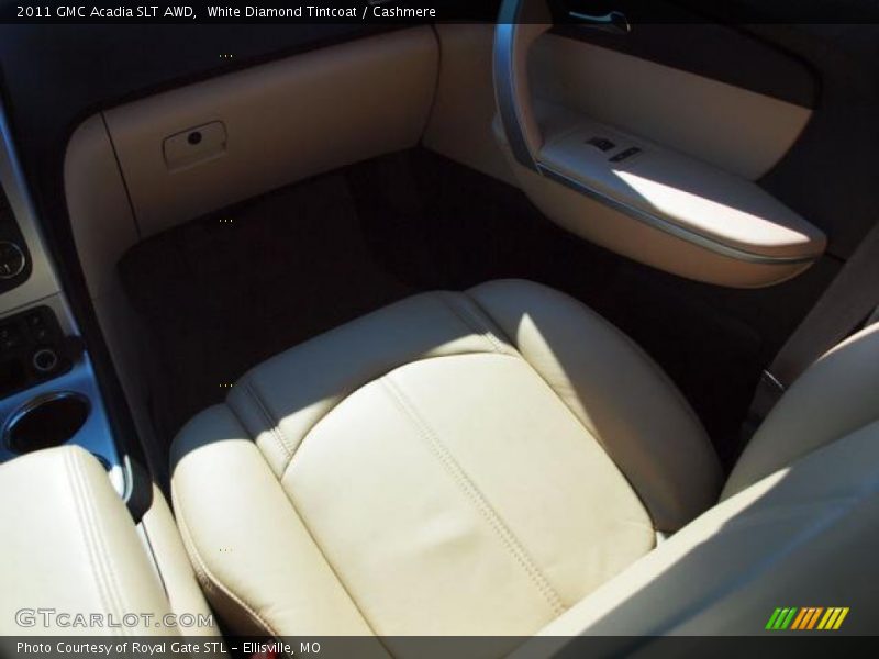 White Diamond Tintcoat / Cashmere 2011 GMC Acadia SLT AWD