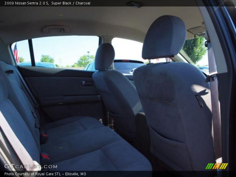 Super Black / Charcoal 2009 Nissan Sentra 2.0 S