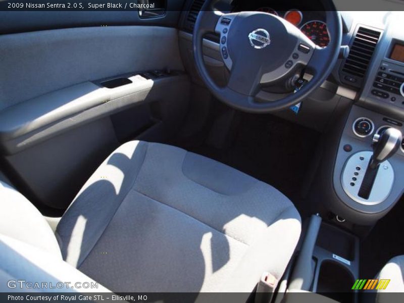 Super Black / Charcoal 2009 Nissan Sentra 2.0 S