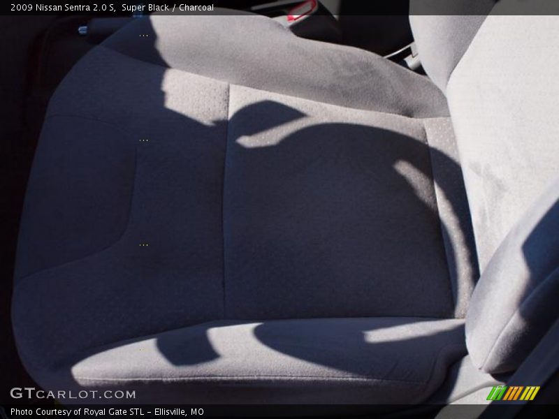 Super Black / Charcoal 2009 Nissan Sentra 2.0 S