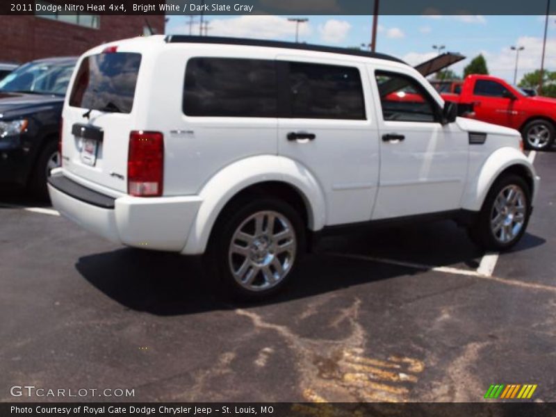 Bright White / Dark Slate Gray 2011 Dodge Nitro Heat 4x4