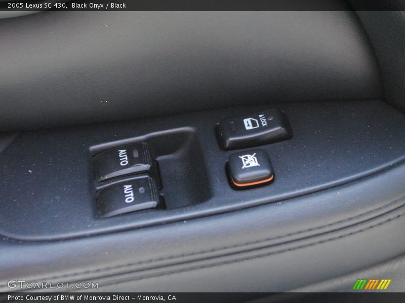 Black Onyx / Black 2005 Lexus SC 430