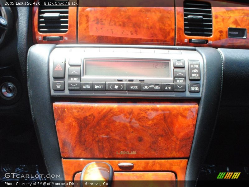Black Onyx / Black 2005 Lexus SC 430