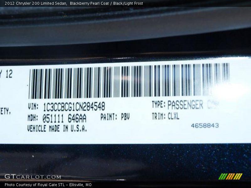 Blackberry Pearl Coat / Black/Light Frost 2012 Chrysler 200 Limited Sedan
