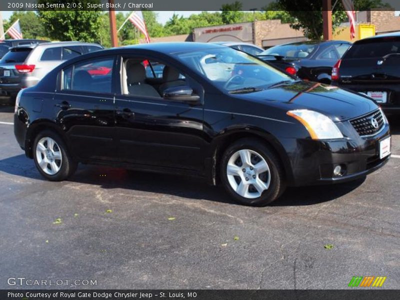 Super Black / Charcoal 2009 Nissan Sentra 2.0 S
