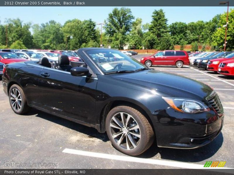 Black / Black 2012 Chrysler 200 S Convertible