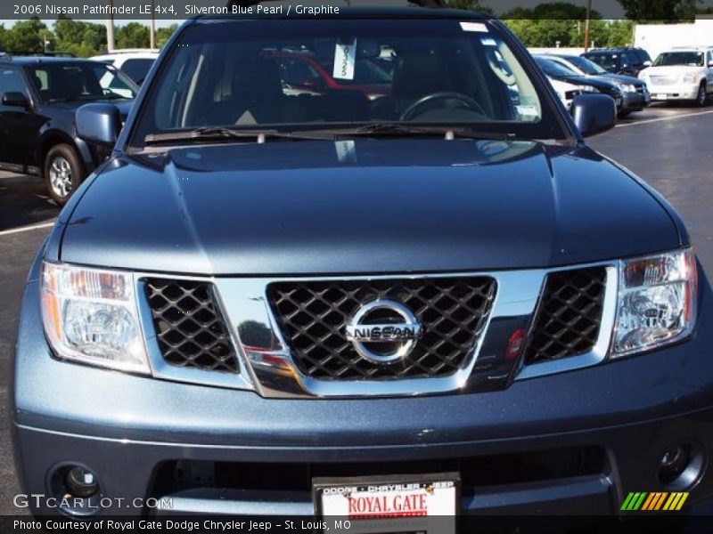 Silverton Blue Pearl / Graphite 2006 Nissan Pathfinder LE 4x4