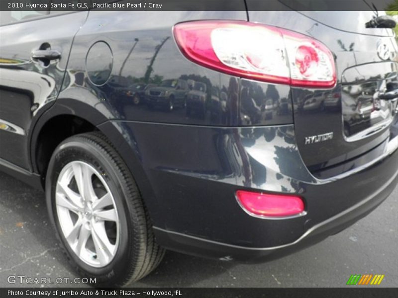 Pacific Blue Pearl / Gray 2010 Hyundai Santa Fe GLS