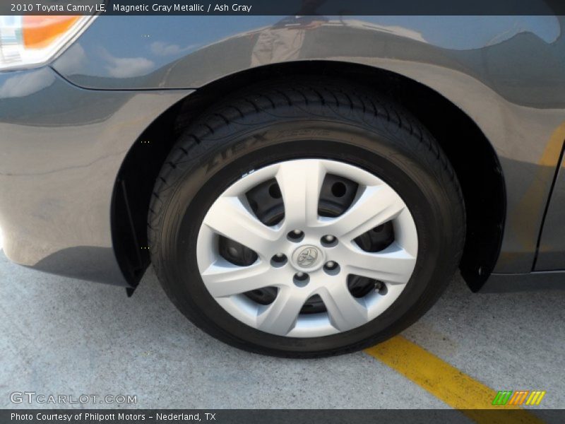 Magnetic Gray Metallic / Ash Gray 2010 Toyota Camry LE