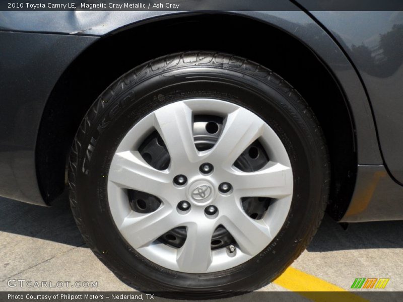 Magnetic Gray Metallic / Ash Gray 2010 Toyota Camry LE